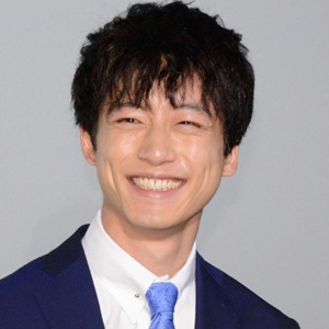 坂口健太郎 韓国ドラマの反応は 空港での人気や似てる俳優を調査